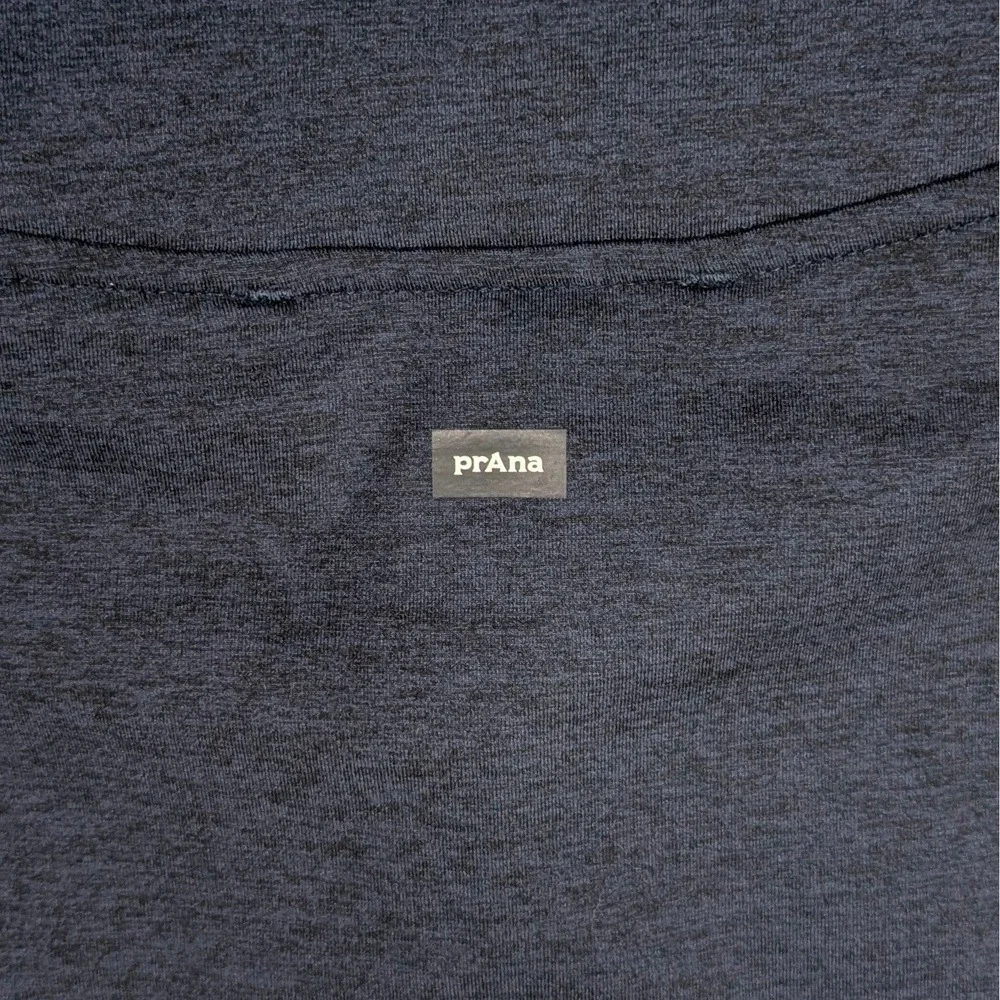 Prana Mens Quarter Zip Pullover Heather Gray Thumbhole Back Pocket‎ Size M 17x24